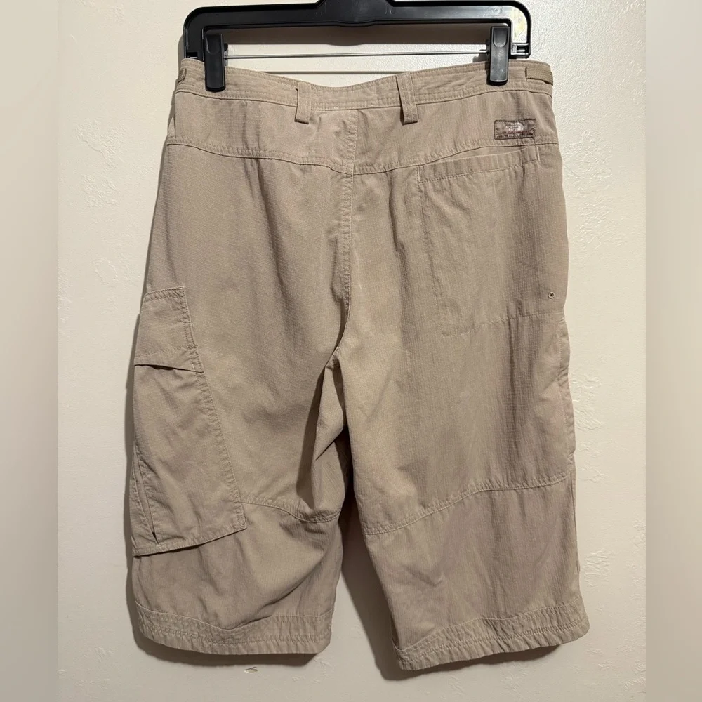 Men's The North Face Tan 100% Nylon Cargo Outdoor Hiking Shorts 32 Reg